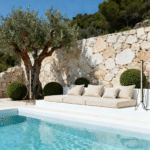 Architectural Tubular Light This project features freestanding architectural tubular luminaires designed for outdoor residential environments. The lighting solution delivers durable performance, controlled light distribution and seamless integration into poolside and garden settings.